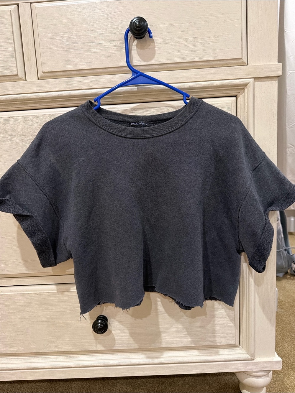 Source Unknown Black Cropped Short Sleeve Sweatshirt